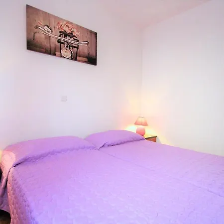 Mendikovic Guest house 3*